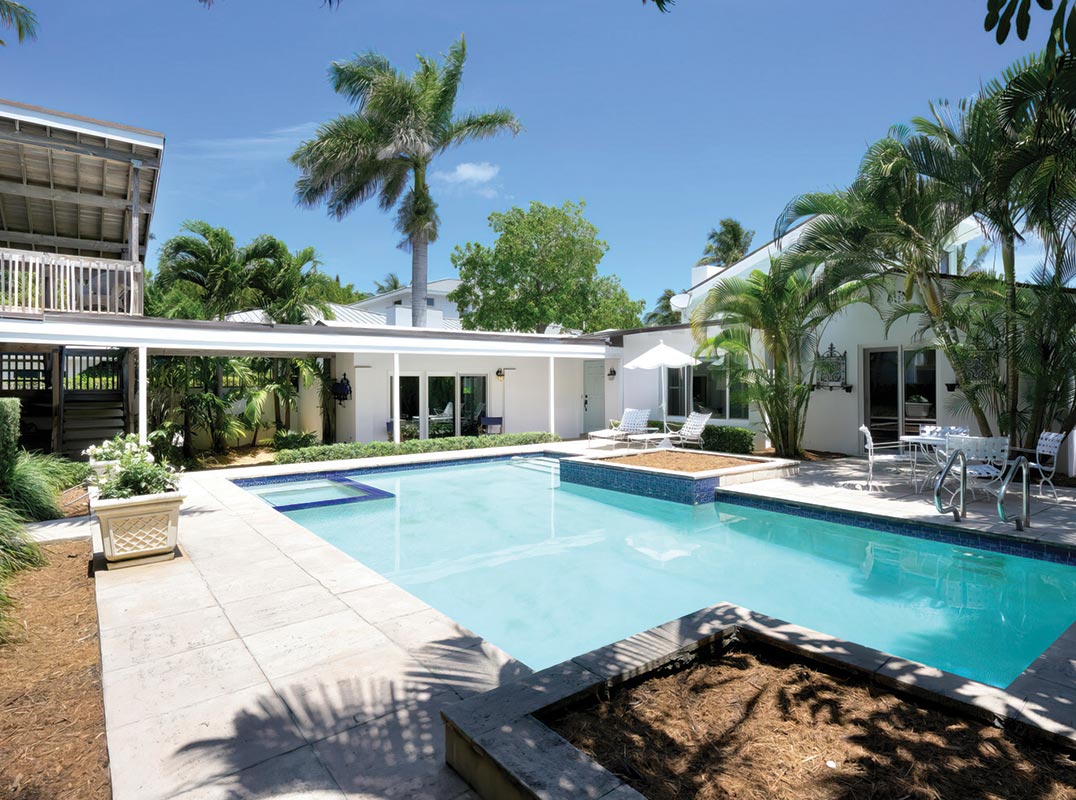 Direct Intracoastal, Fabulous Key West Style