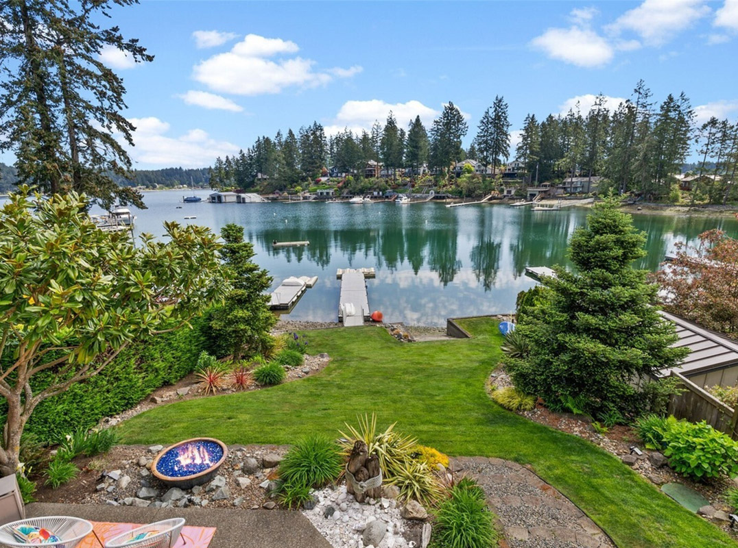 Low-Bank Waterfront Rambler