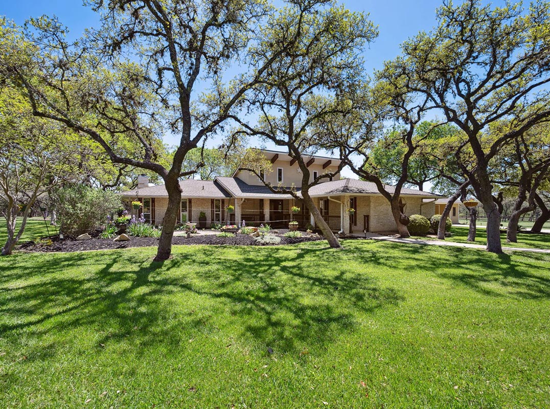 5 1/2 Acres Of Serene Privacy And Picturesque Surroundings