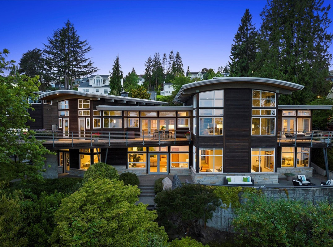Exceptional Laurelhurst Waterfront