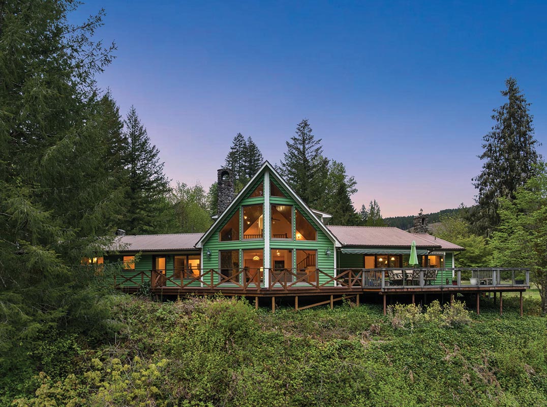 ULTIMATE PRIVACY ON 24 ACRES