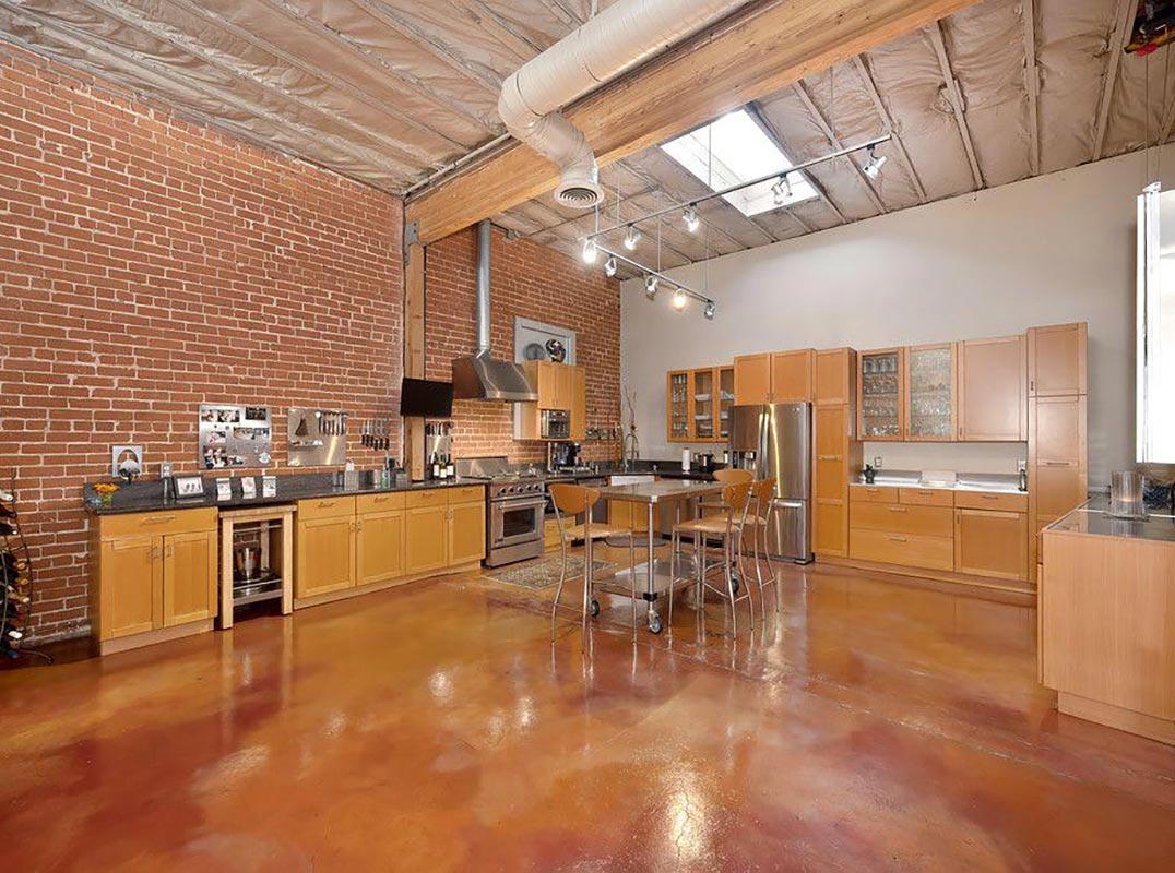 Modern Retreat with Old-School Charm