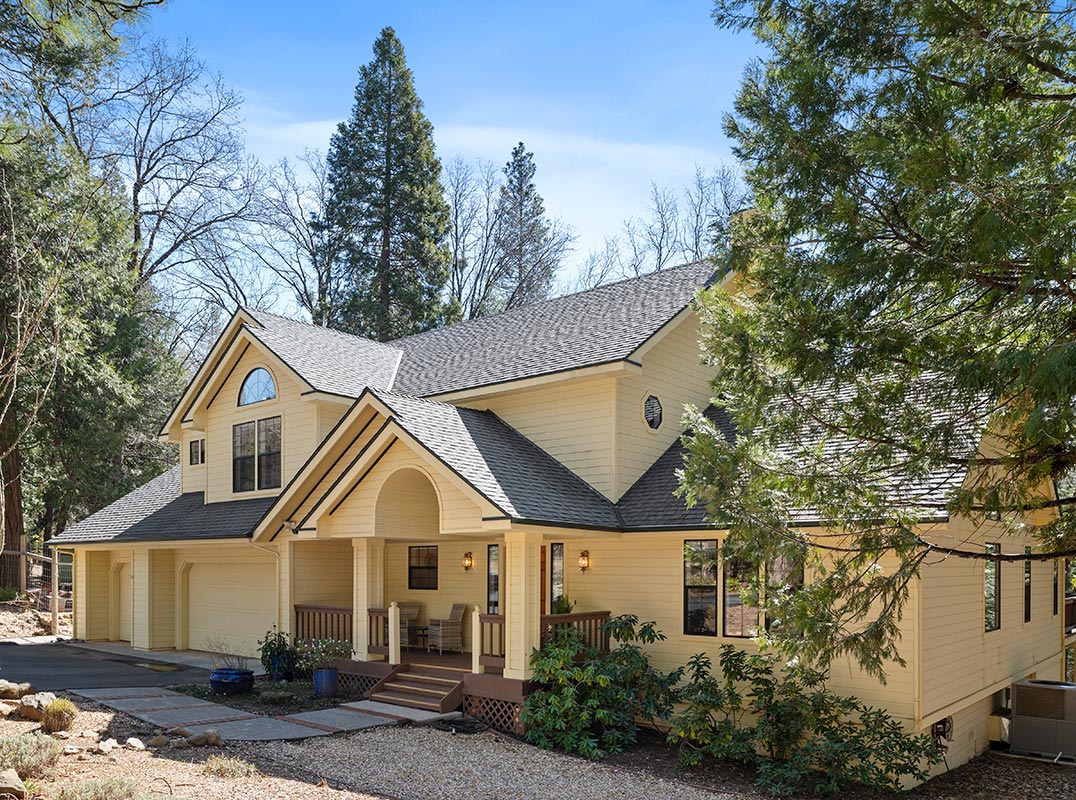 Refined Living Amidst the Pines