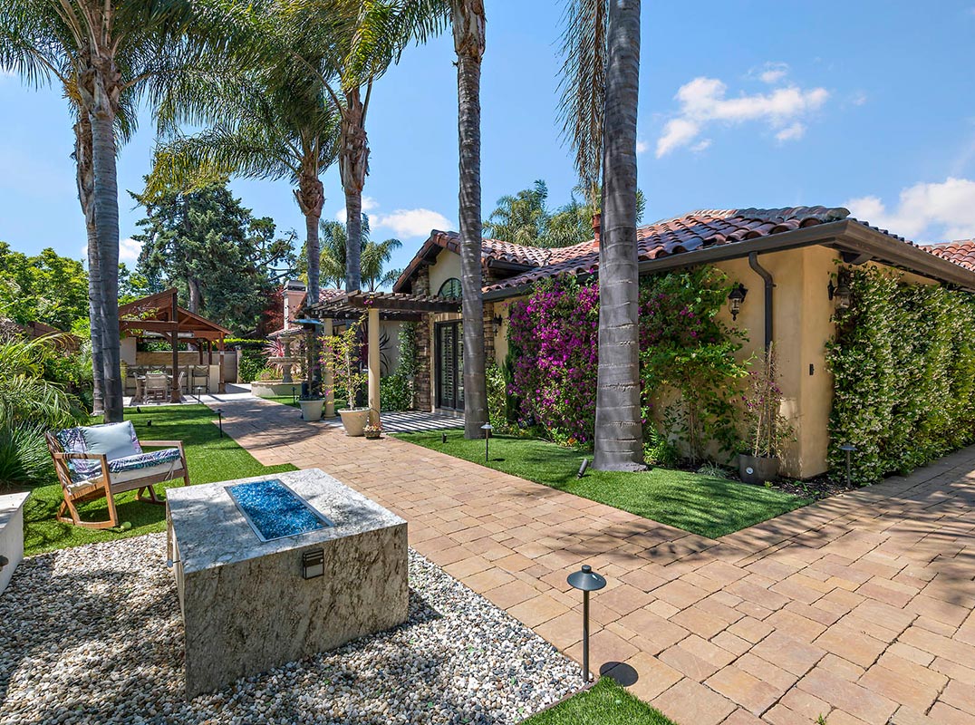 Luxurious Villa Designed for Indoor/Outdoor Living