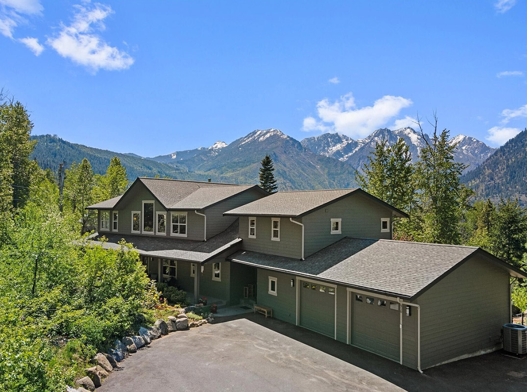 Custom-Built Mountain Estate