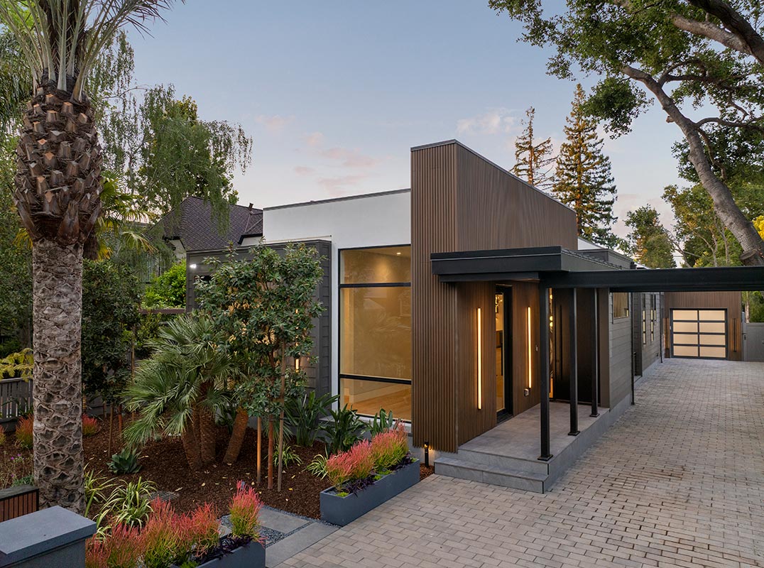 State-Of-The-Art Living In Professorville 