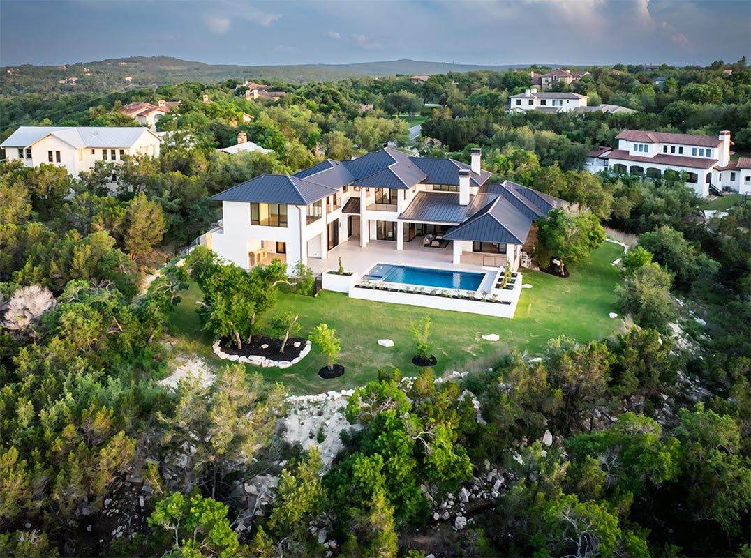 Incomparable 2023 Built, Mountain Modern Haven with Privacy & Panoramic Views