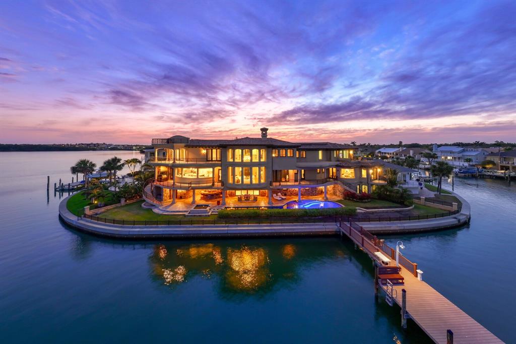 Screen-Famous Mansion