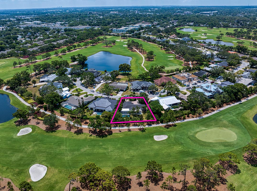 Prestigious Pelican Golf Club