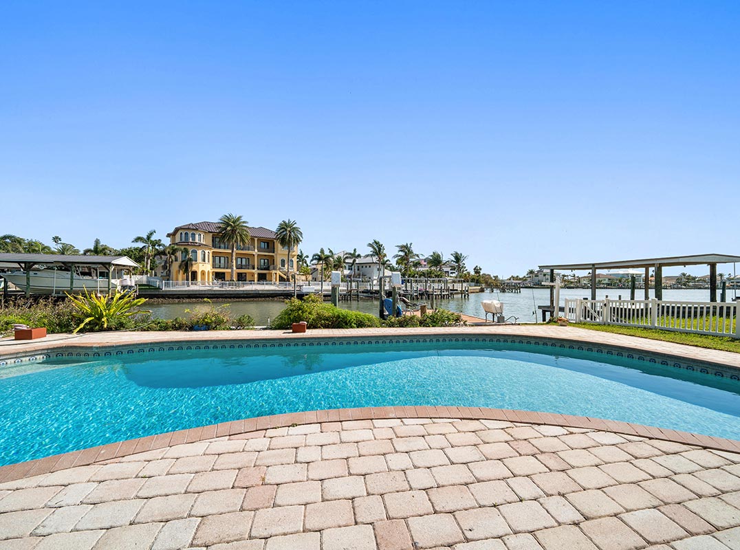 Move-In Ready Belleair Waterfront Home