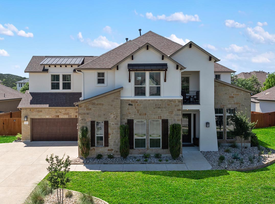 Elegant & Pristine in Gated Community