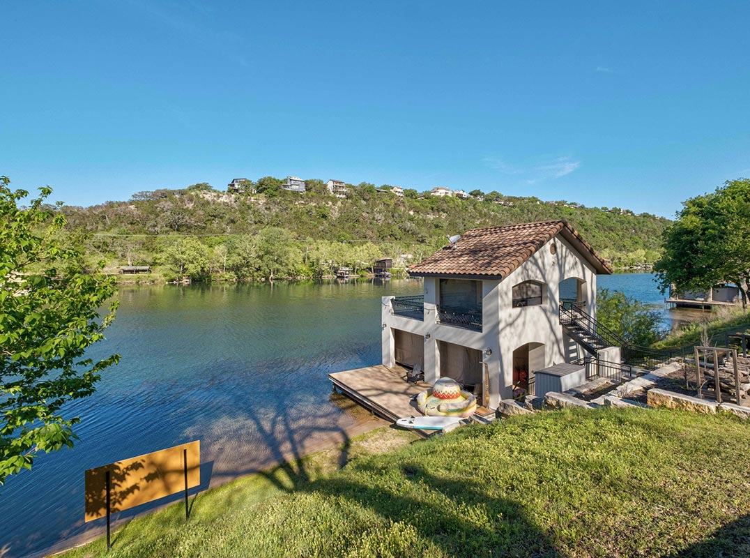 Exquisite Lakeside Living at Bellagio Estates