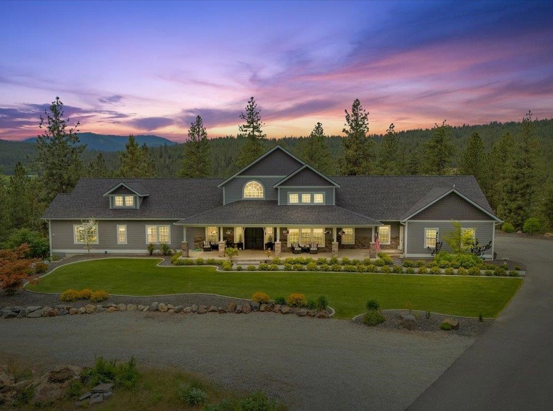 Exceptional Custom-Built Estate