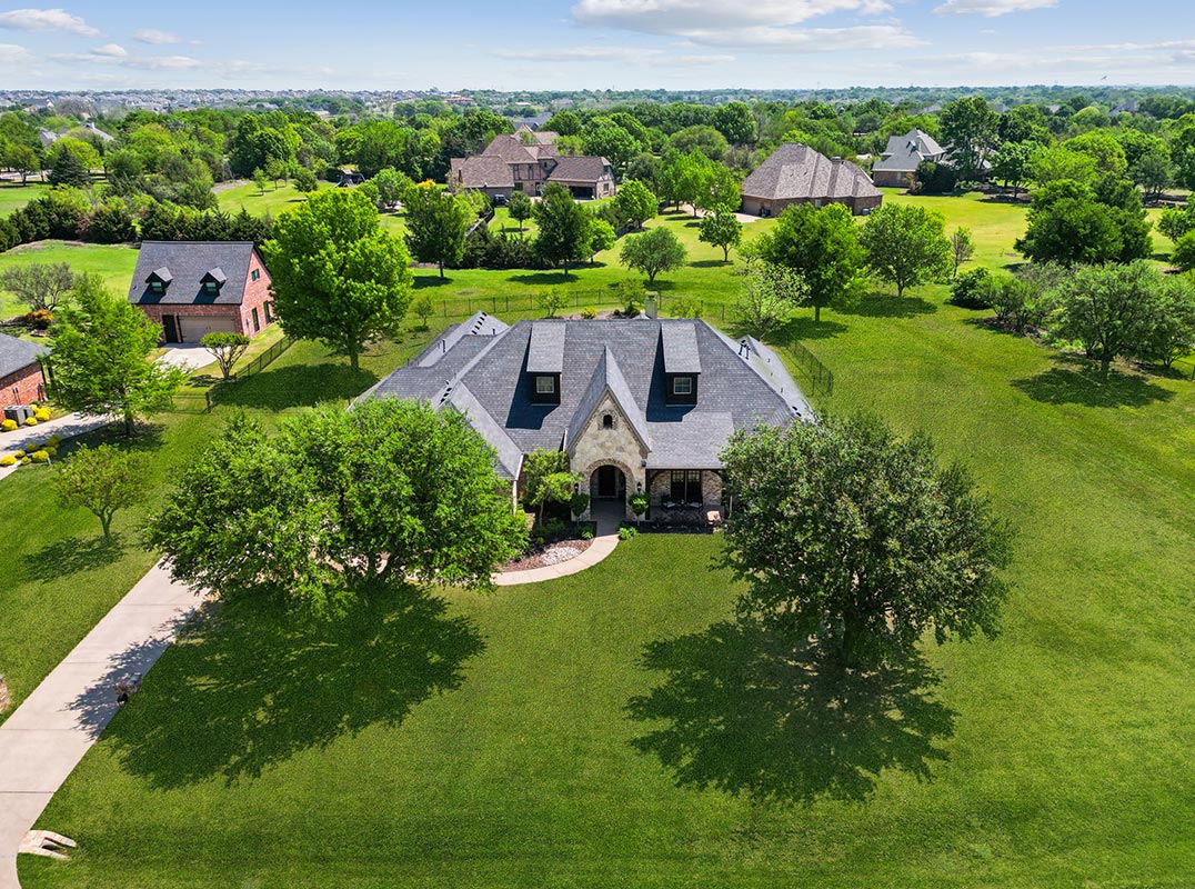 Stunning Oasis in Gentle Creek Estates