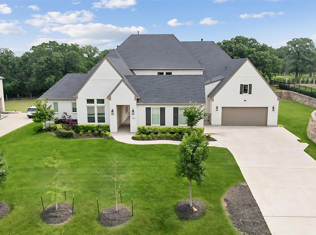 Stunning Custom Home in Townlake