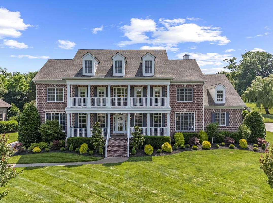 Welcome To Your Dream Home! 