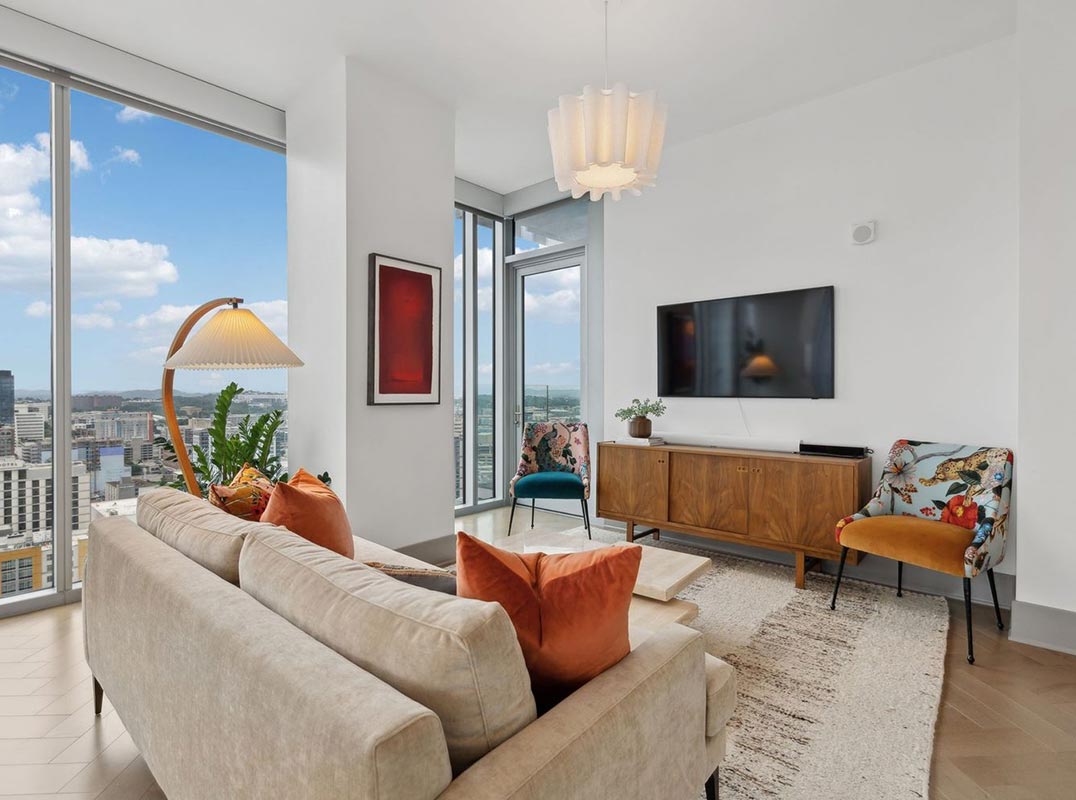Sophisticated and Elegant, The Residences at Broadwest