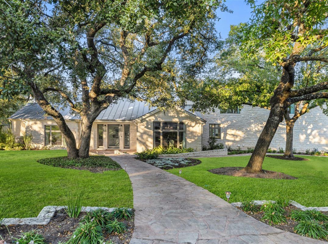 Sophisticated Luxury Living