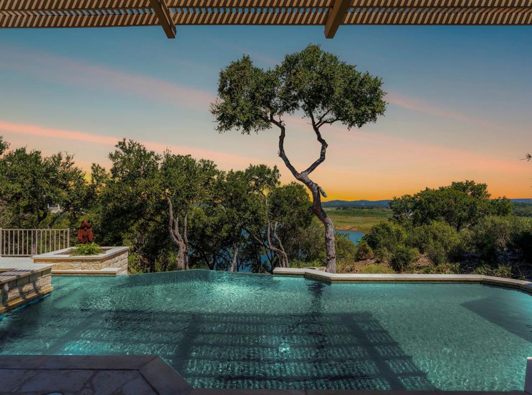 Dream Lakefront Estate On Countryside Drive
