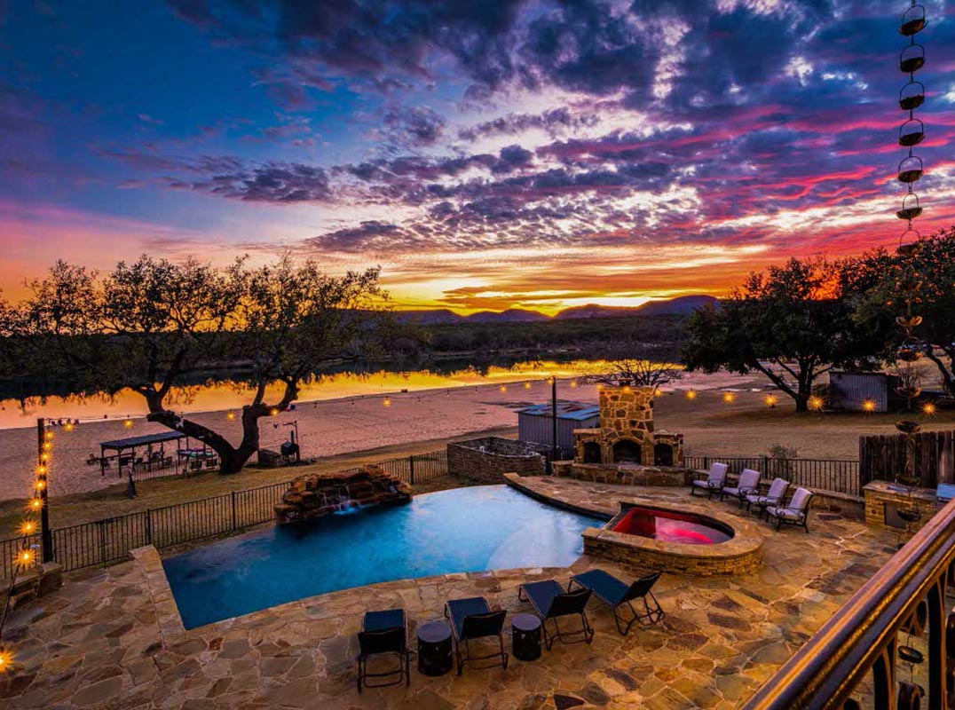 Luxury Lakefront Living on Lake LBJ 