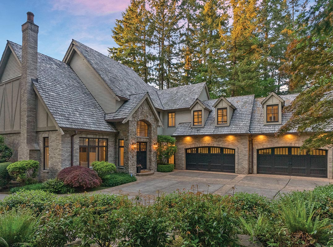 Contemporary Lake Oswego Elegance