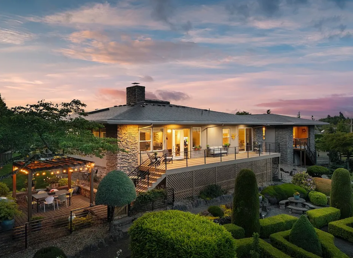Single-Level Oasis on 5.13 Acres