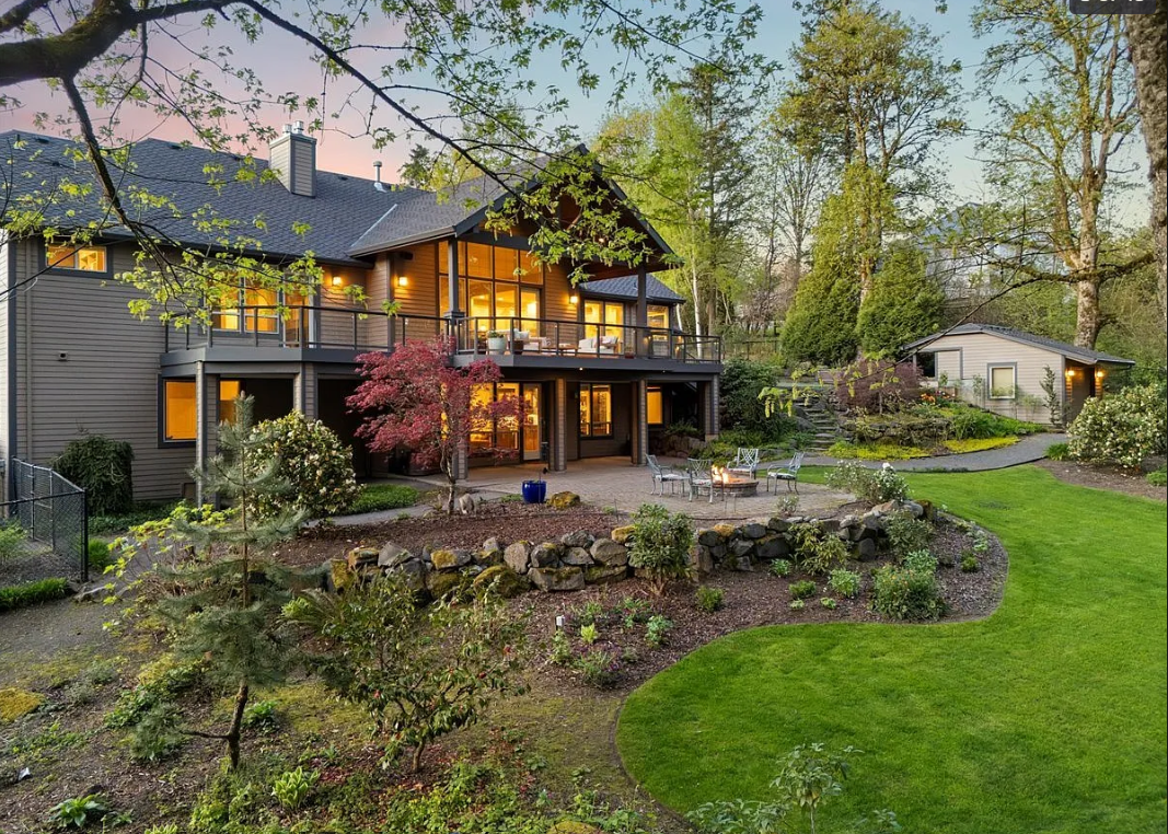 Welcome to Your Pristine Northwest Retreat