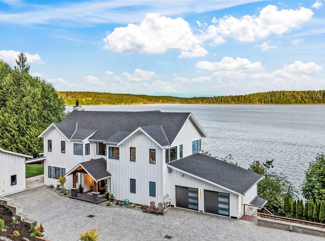 Unmatched Waterfront Luxury