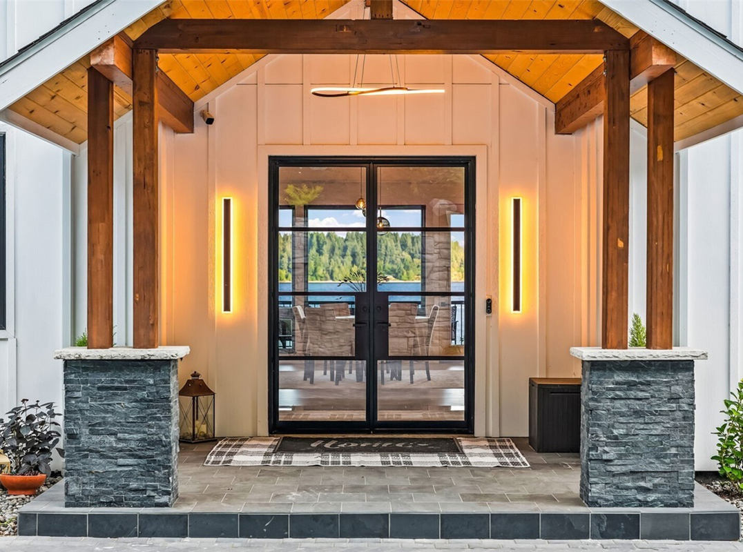 Unmatched Waterfront Luxury