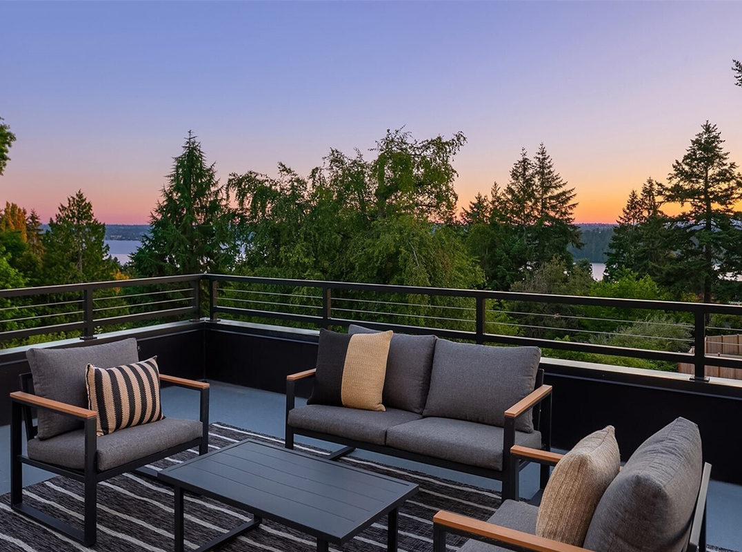 Modern Masterpiece in Mercer Island