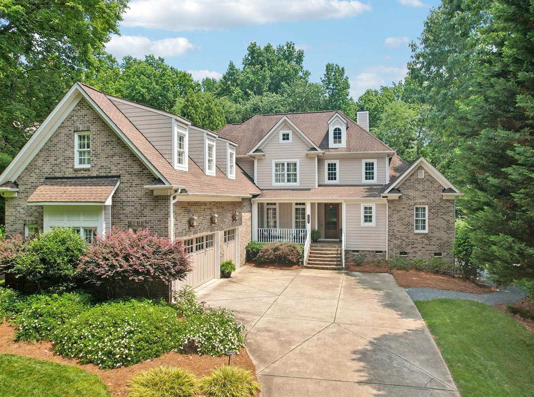 Quality Craftsmanship, Thoughtfully DesignedFloorplan & Luxurious Upgrades