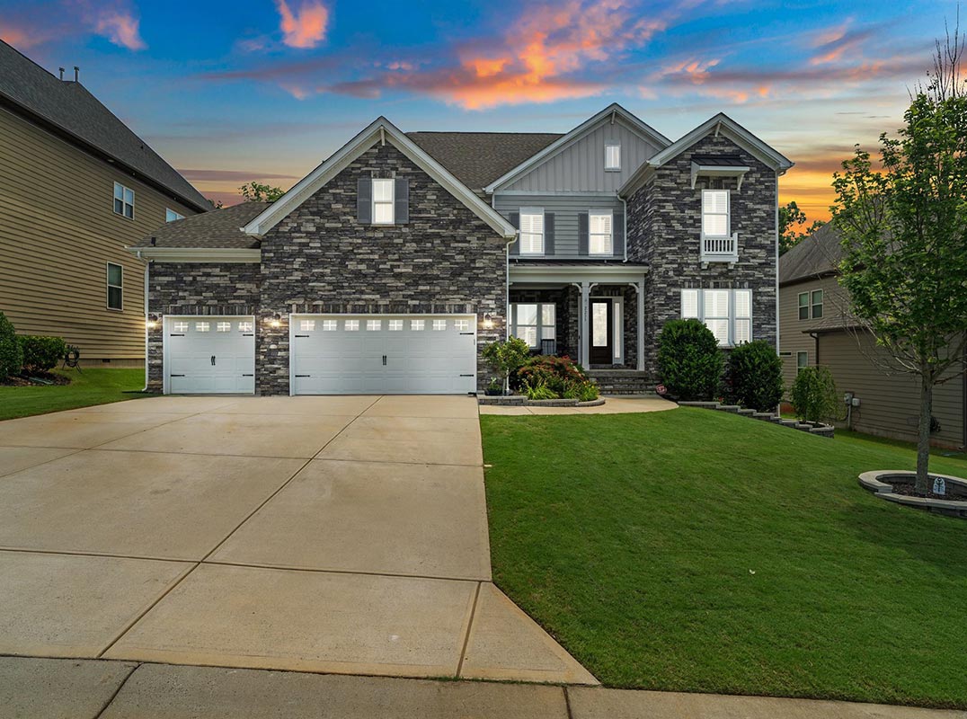 Exquisite Home in Waterside at the Catawba