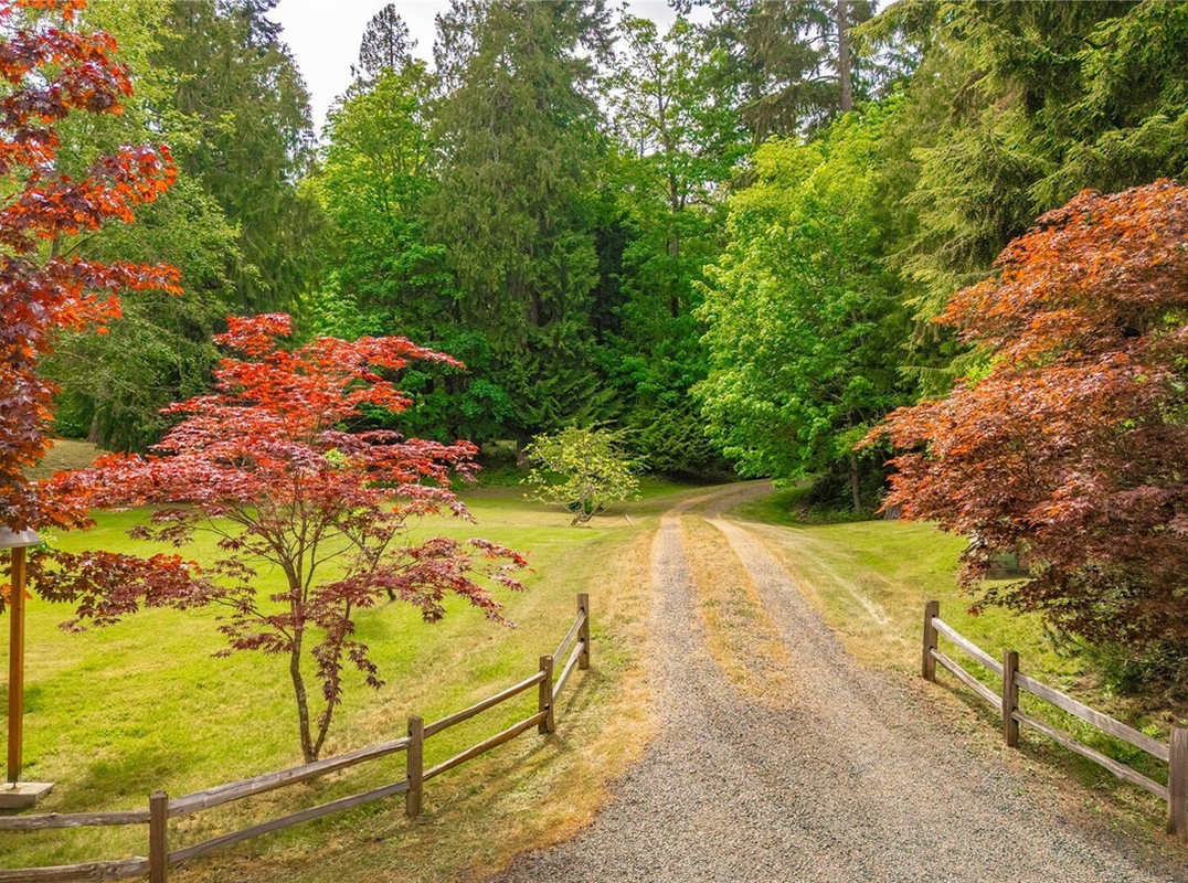 Peaceful and Charming