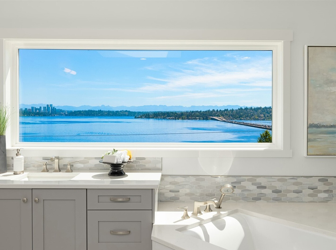 Dazzling Lakeside Oasis