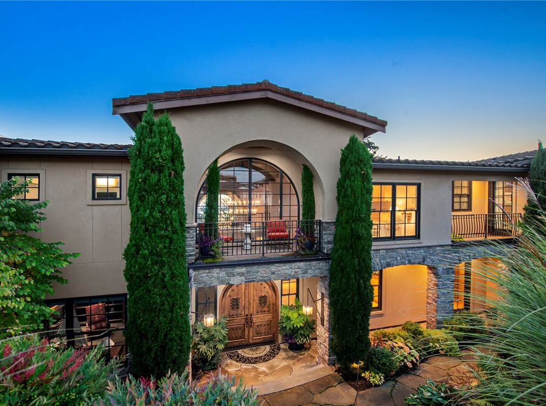 Luxury Living, Exquisite Design