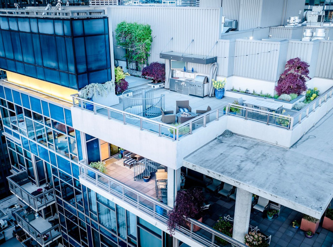 Custom View Penthouse