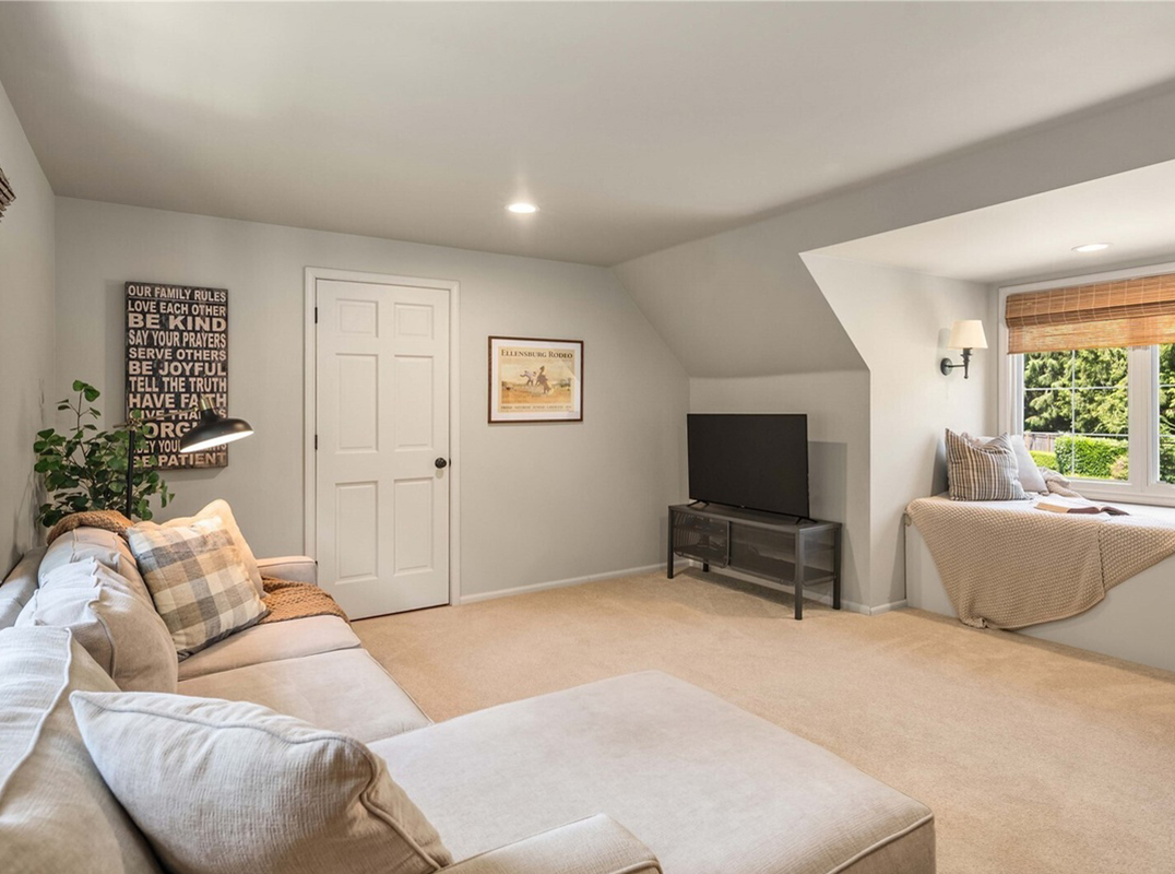 Spacious Layout, Designer Touches