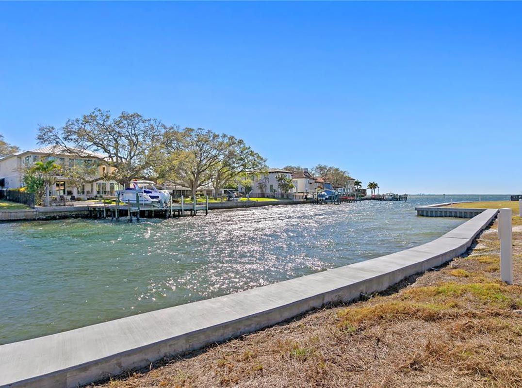 Luxury Waterfront Enclave | New Seawall | MADSEN ISLES