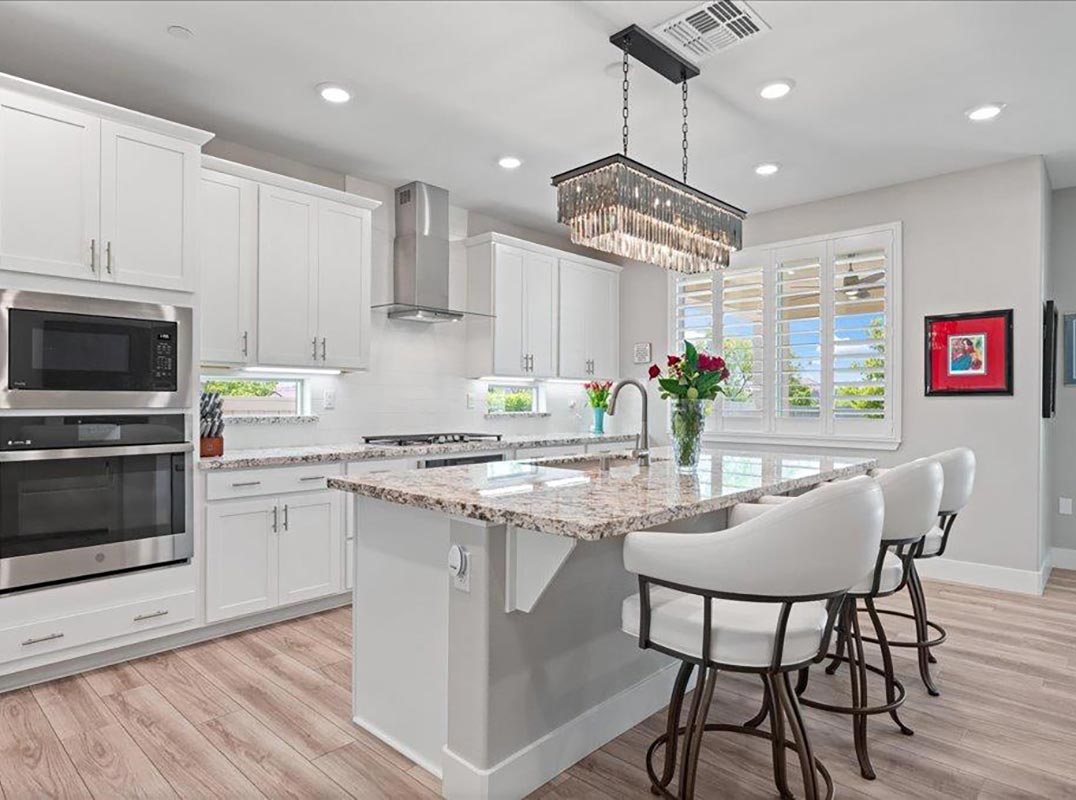 Unparalleled Luxury Living In Heritage Park!
