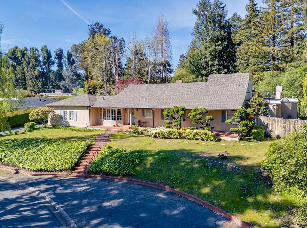 Privacy, Convenience, & Charm