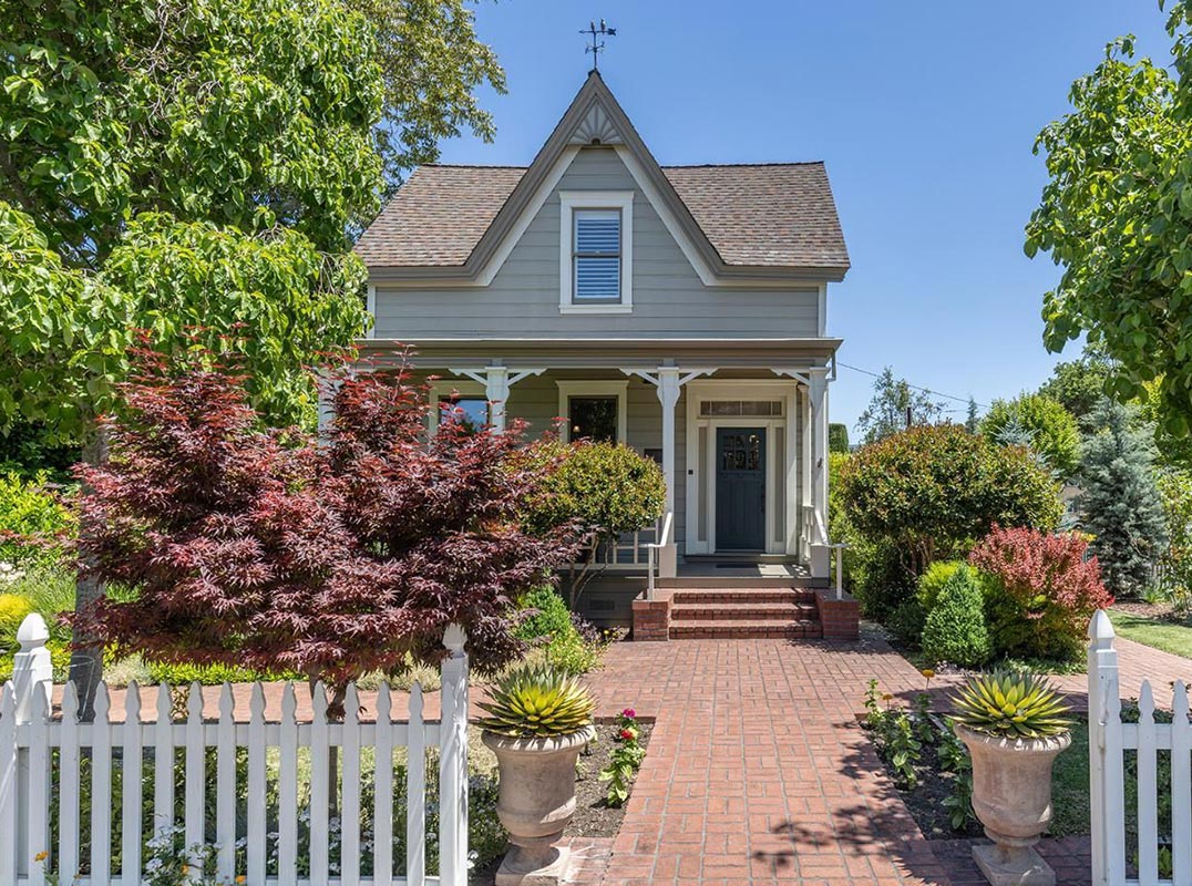 Heritage Charm With Sophisticated Modern Amenities