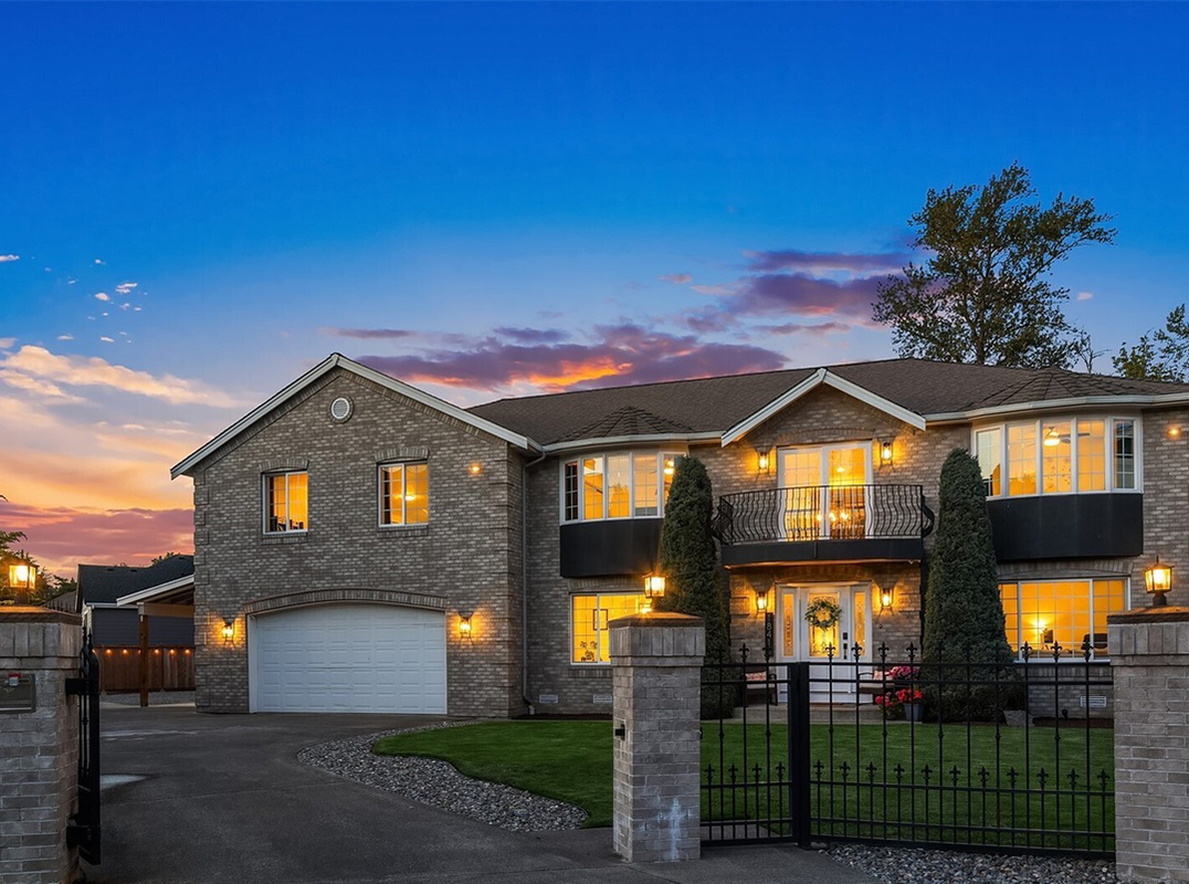 Custom Copperfield Estate