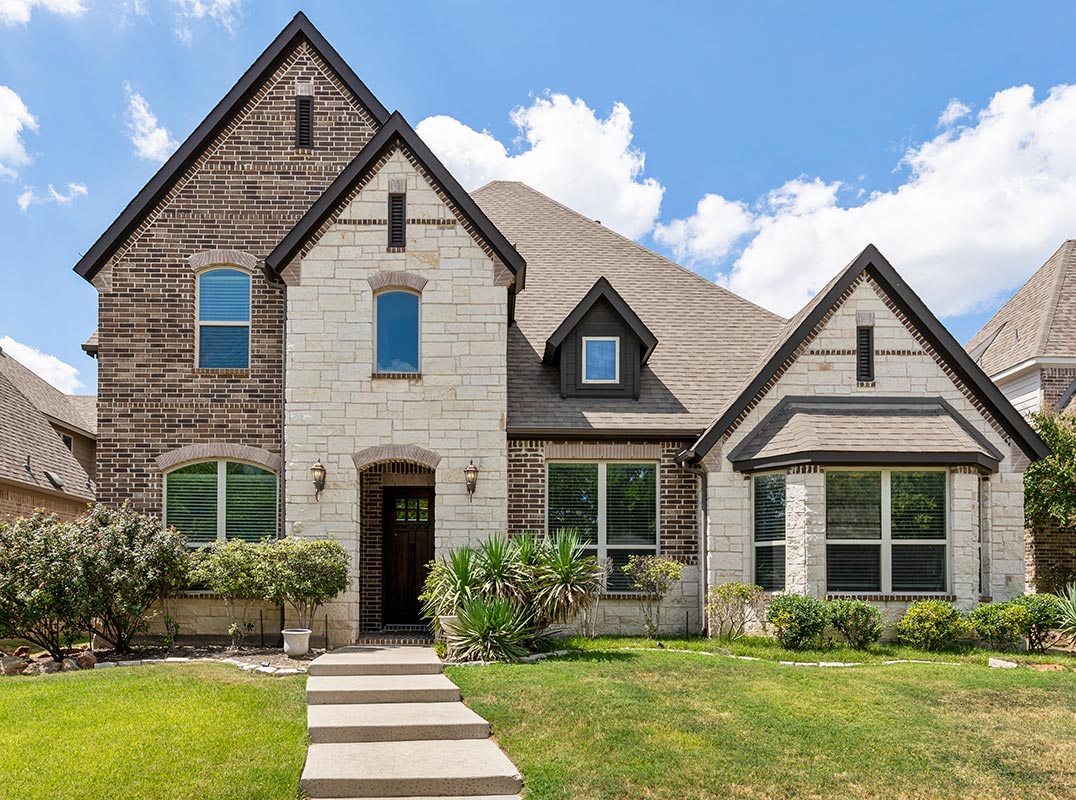 Fabulous Home In Castle Hills!