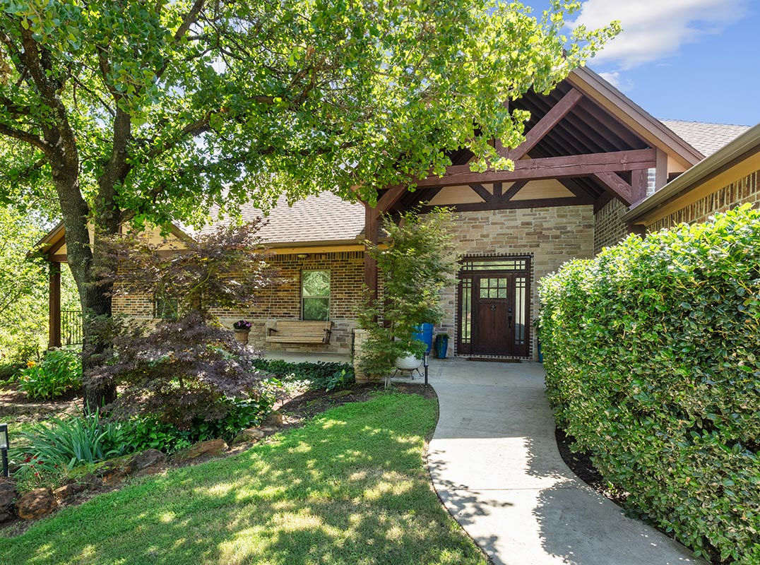1.8 Acre Luxury Ranch Style Estate