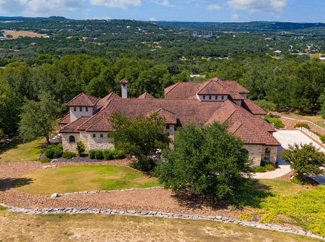 CAPTIVATING VIEWS and privacy in The Canyons at Scenic Loop!