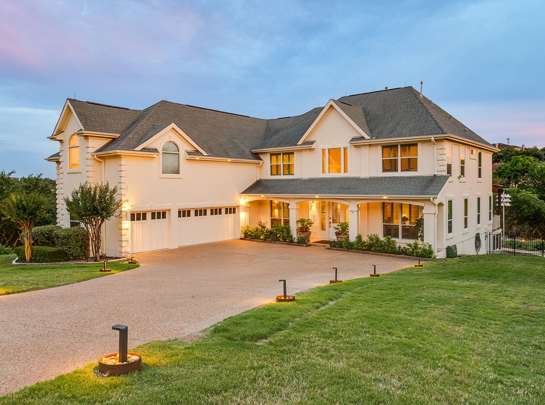 Gated Lakewind Estates