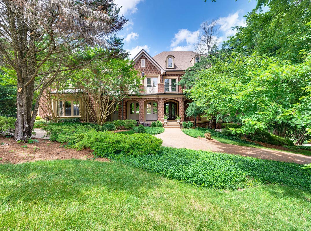 Come See This Beautiful Estate Today!
