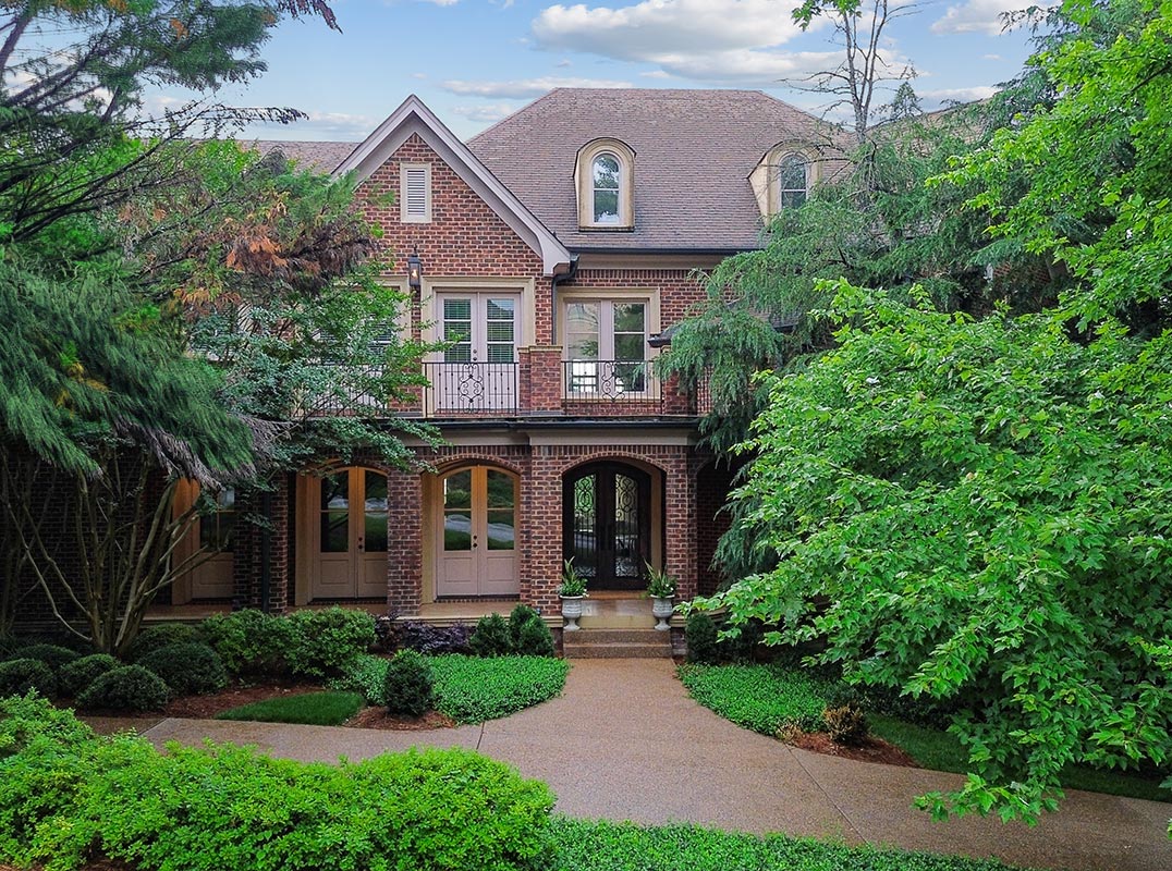 Come See This Beautiful Estate Today!