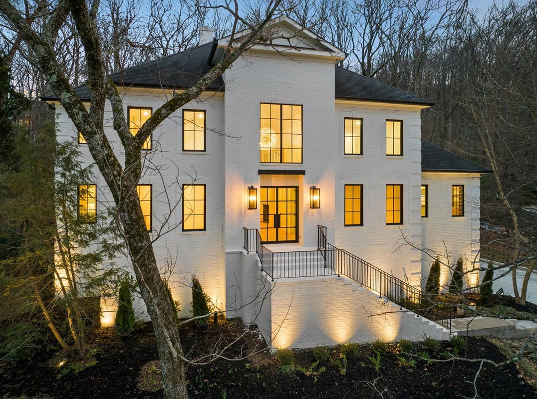 Spectacular Renovation In The West Side Of Brentwood. 