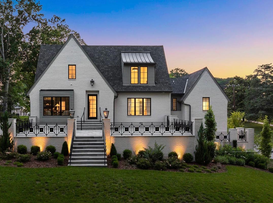 Stunning Five-Bedroom Home In The Heart Of Green Hills